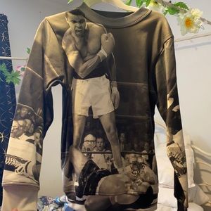 SneakGallery Muhammad Ali Sweatshirt (NEVER WORN)
